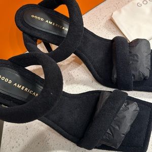 Good American Terry Black Sandal 10.5